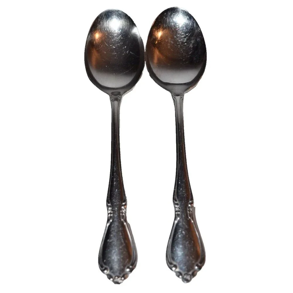 Oneida Deluxe Chateau 2 pc‎ Soup Spoons 6 7/8